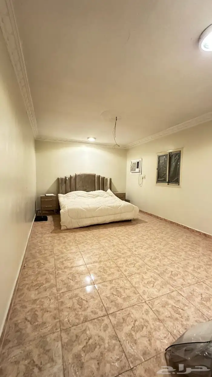 للبيع شقة دبلكسية دور اول وثاني يوجد صانصير 4