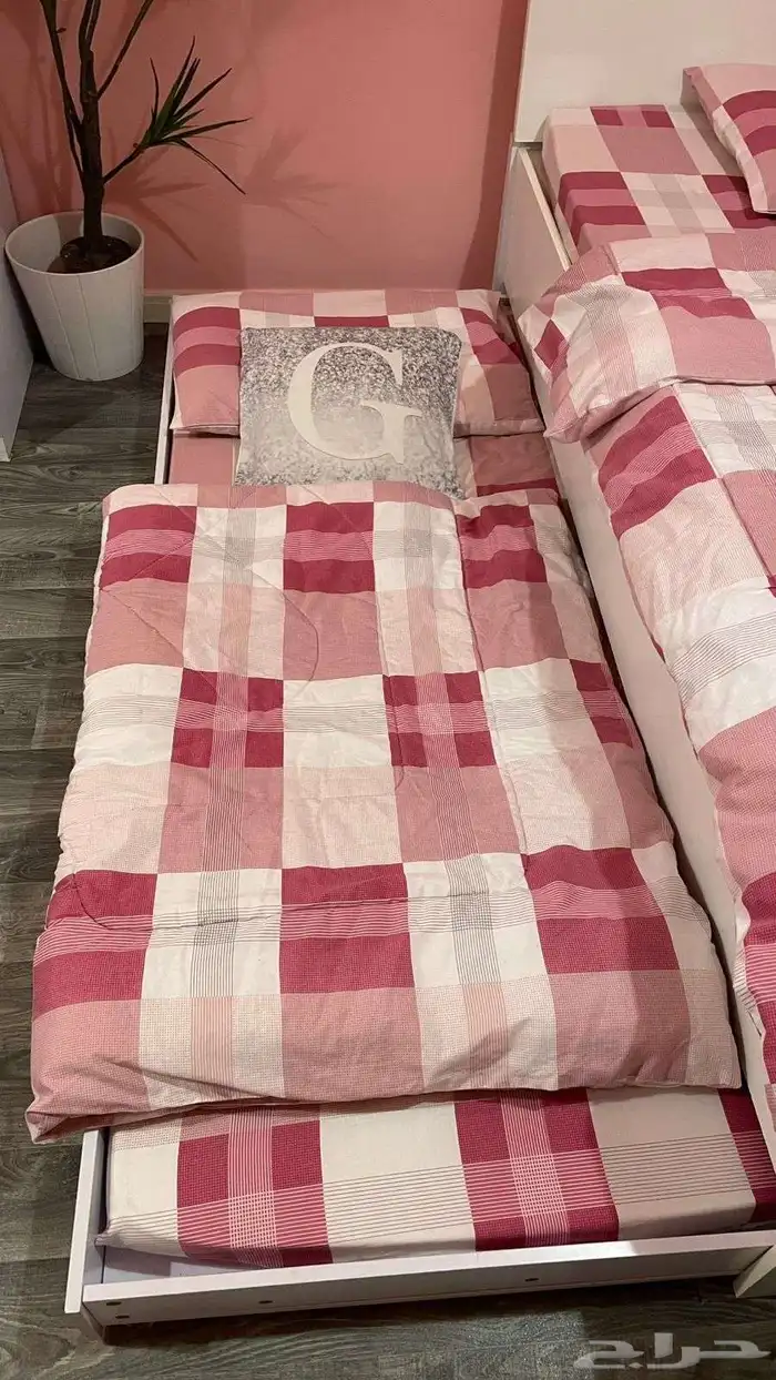 غرفة نوم سريرين بناتي 1