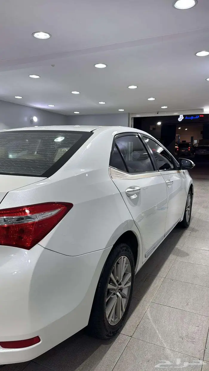 كورولا اصدار 60 عام موديل 2015 7