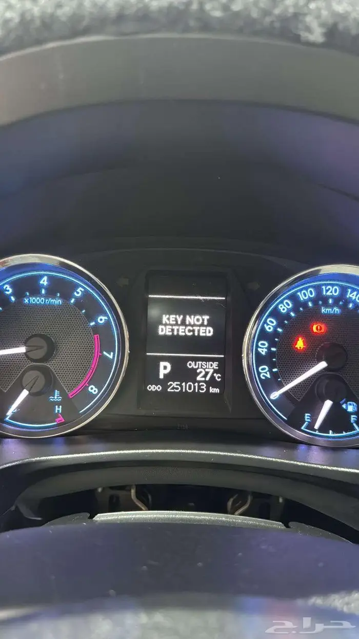 كورولا اصدار 60 عام موديل 2015 12