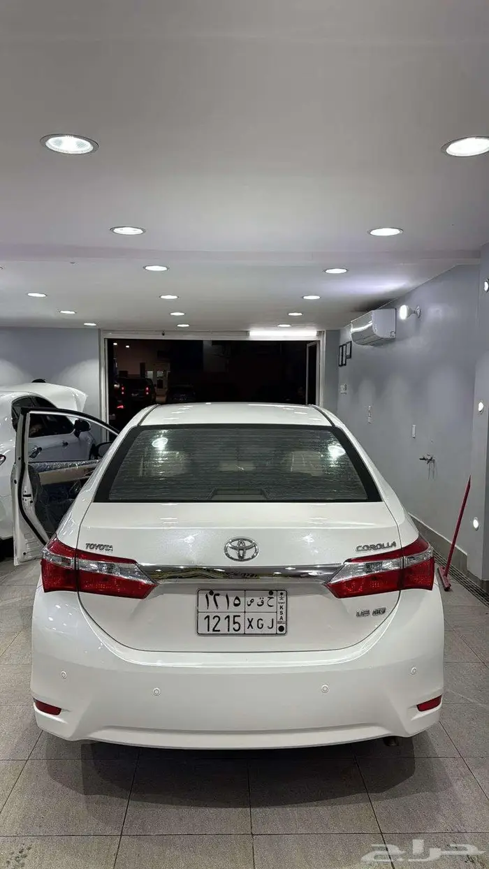 كورولا اصدار 60 عام موديل 2015 6