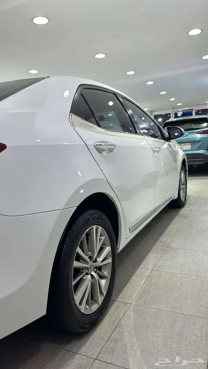 كورولا اصدار 60 عام موديل 2015 14