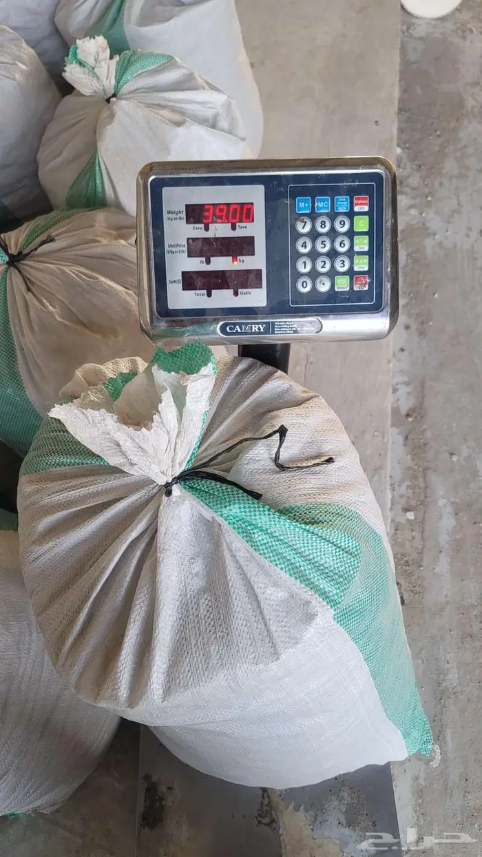 تمر حلال نضيف الوزن يترواوح على 40 كيبو 0