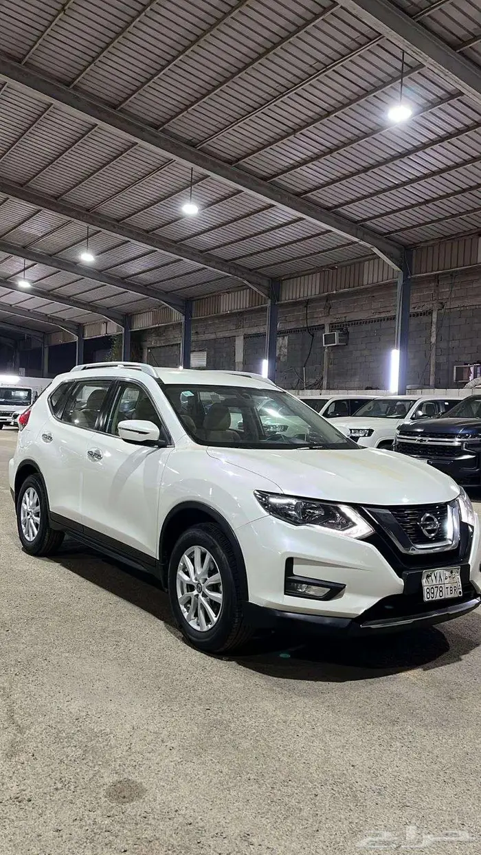 نيسان اكس تريل 2