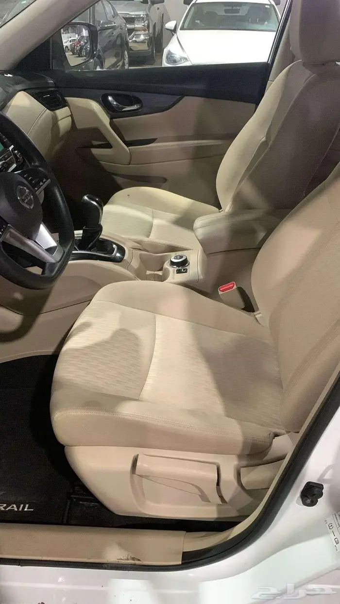 نيسان اكس تريل 15