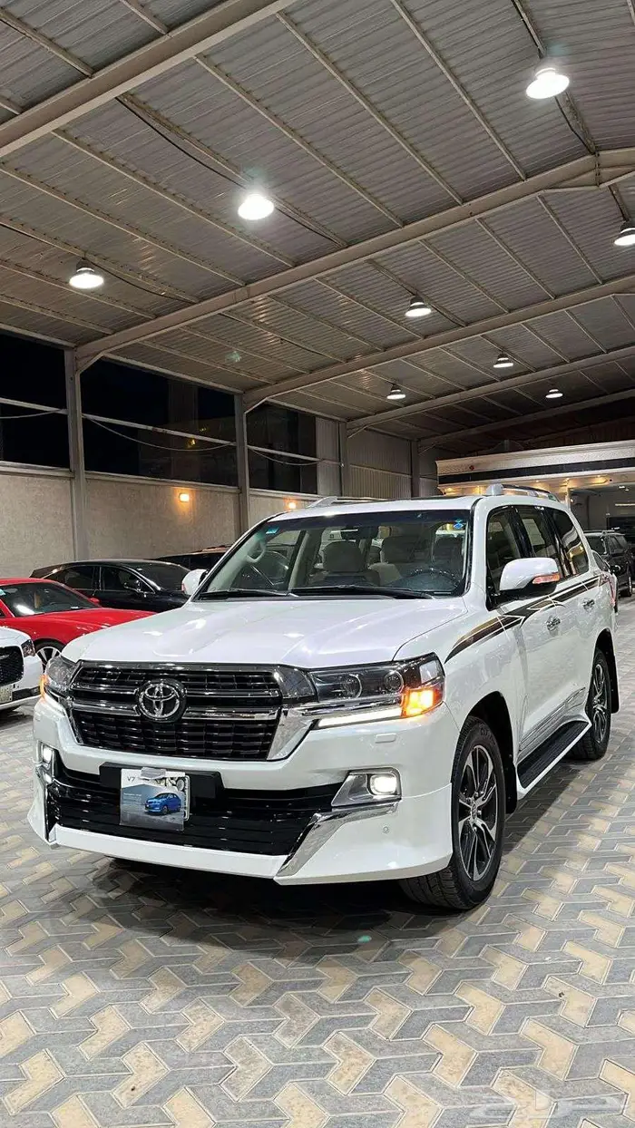 تويوتا جى اكس ار 8 سلندر بريمى موديل 2021 0