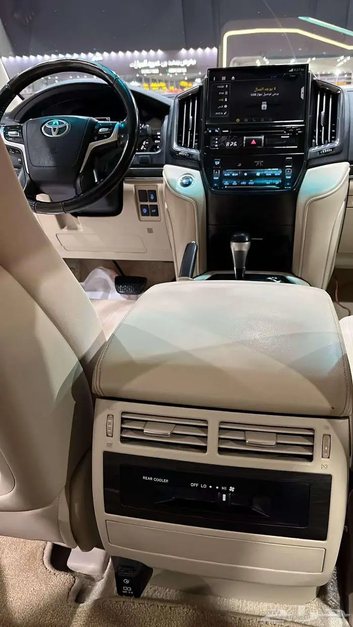 تويوتا جى اكس ار 8 سلندر بريمى موديل 2021 8