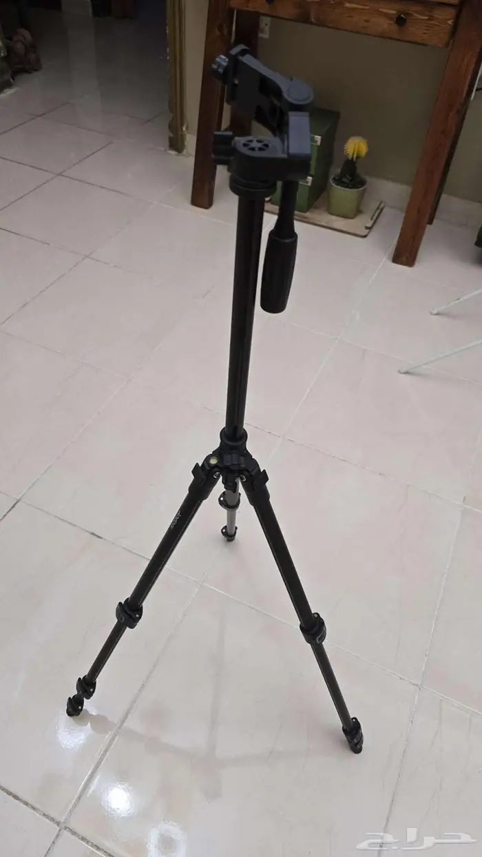 كاميرا كانون 450D 2