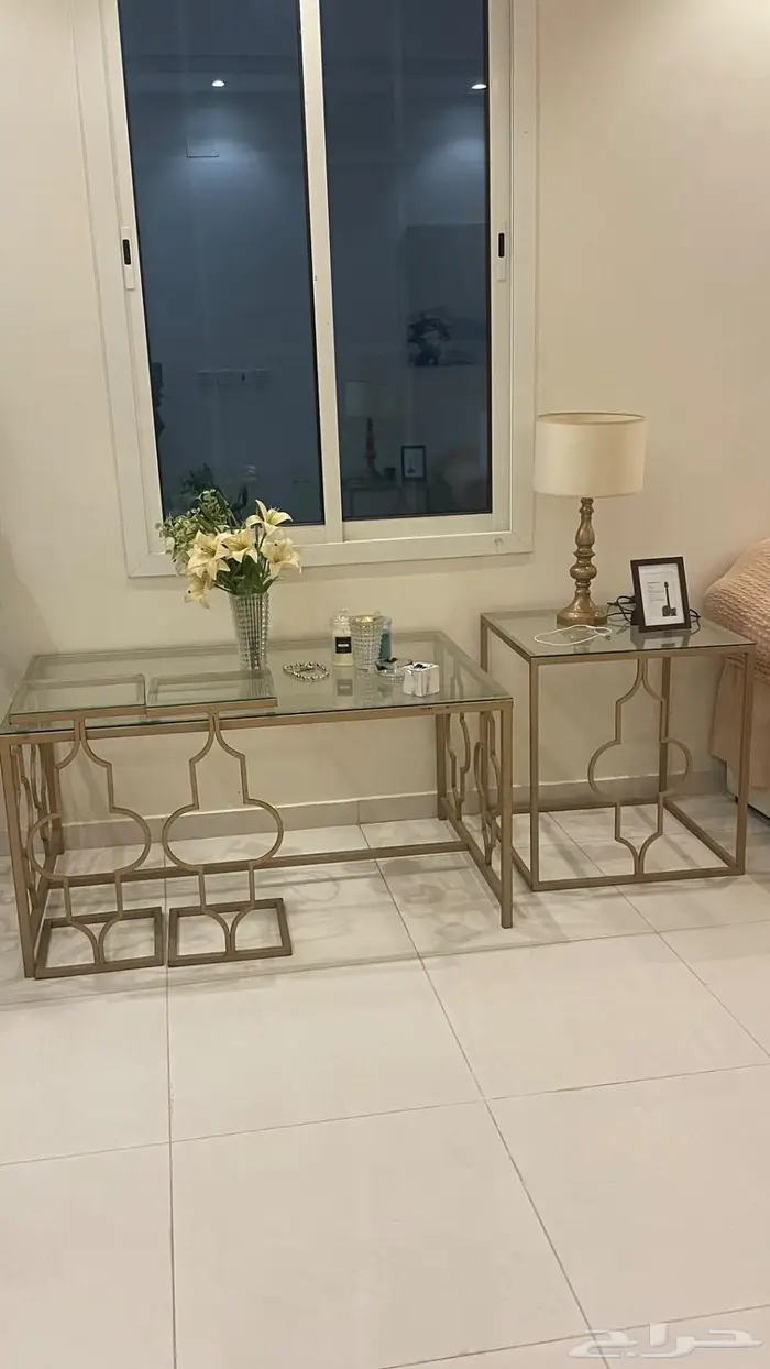 طاولات للبيع 4