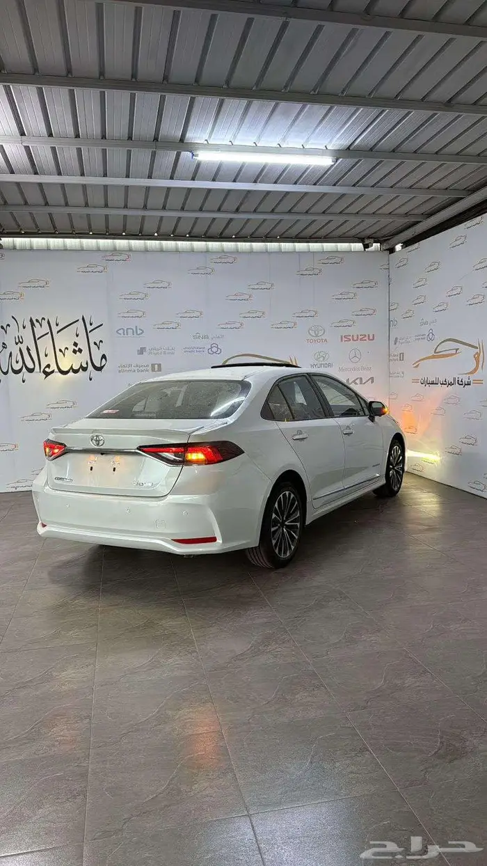 تويوتا كورلا فل كامل فتحة سقف سعودي 2025 1