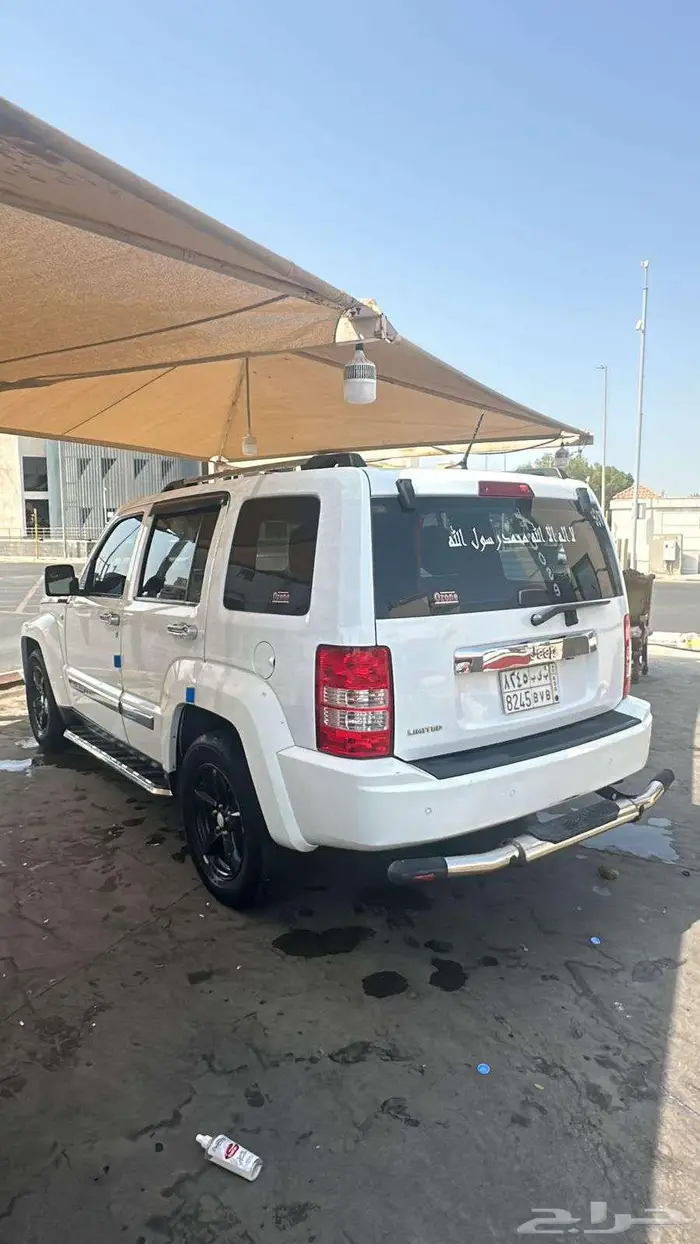 2012 Jeep Liberty   Excellent Condition 2