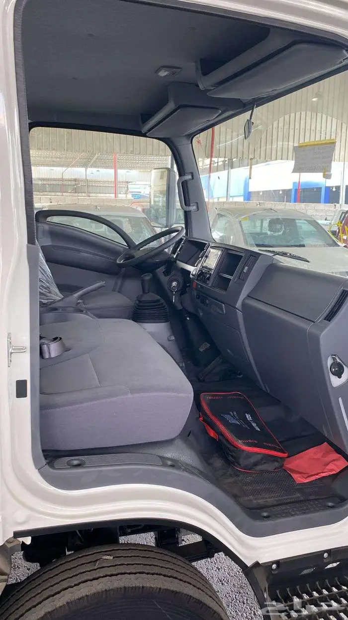 ايسوزو دينا 5 طن 2025 شاص 5.67 متر للكاش والتقسيط 7