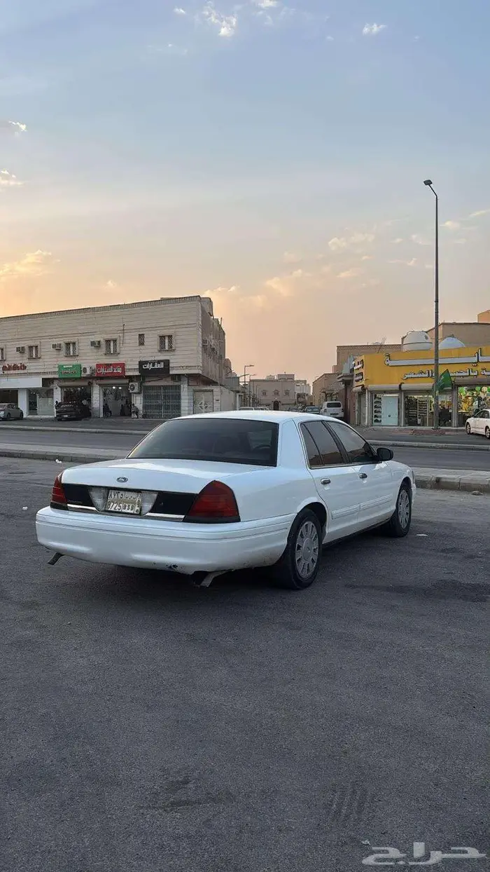 فورد بوليسي 2010 لببيع 1