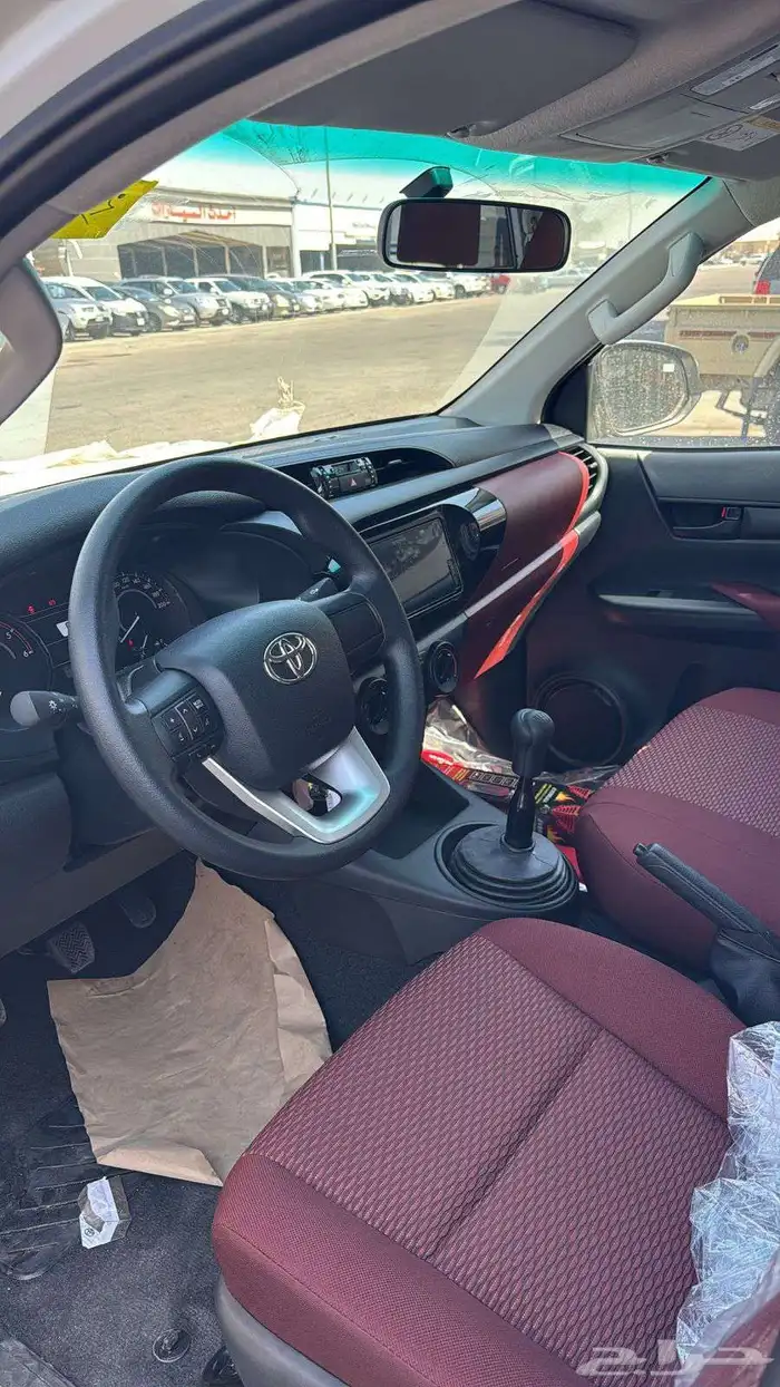 تويوتا هايلكس خليجي قير عادي 2025 6