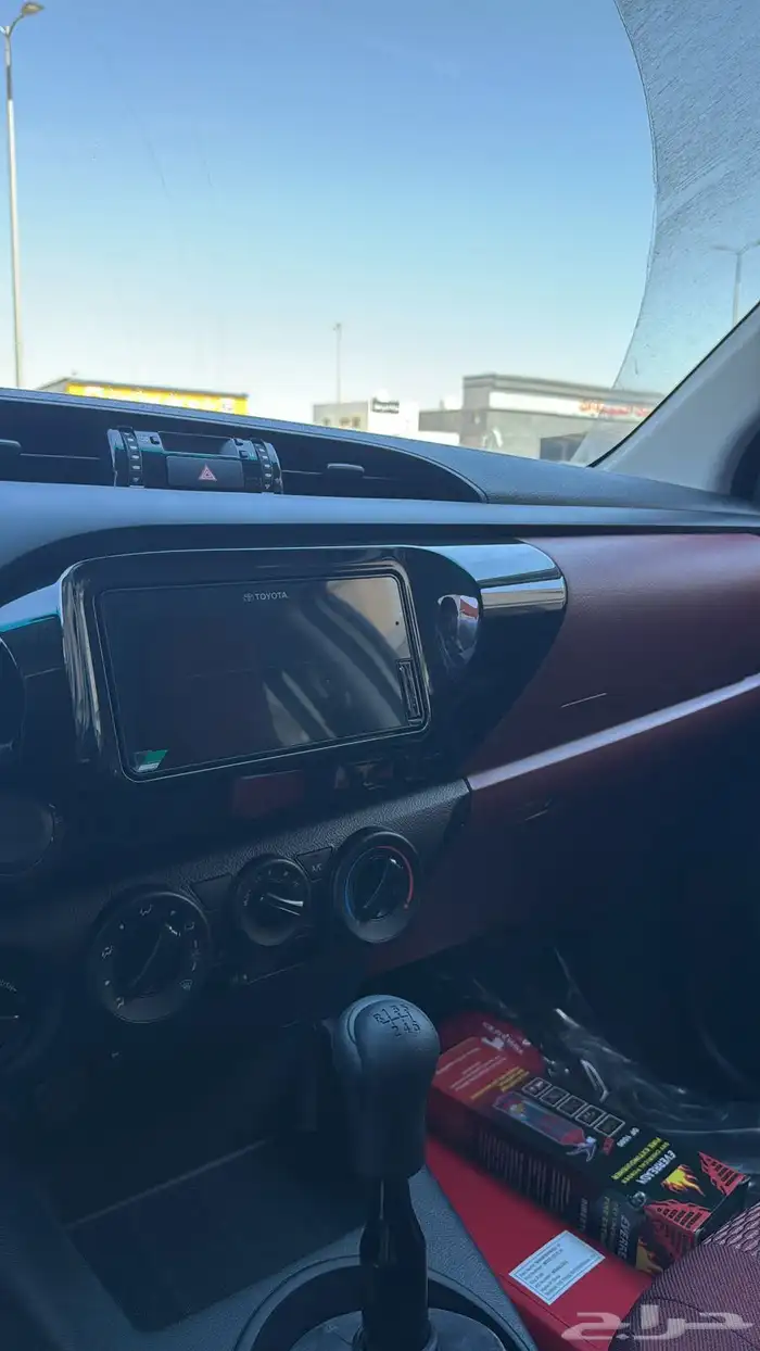 تويوتا هايلكس خليجي قير عادي 2025 1