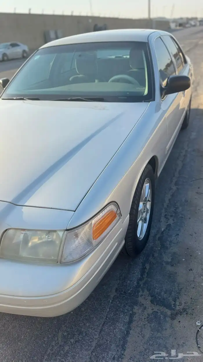 بسم الله توكلنا على الله للبيع فورد فكتوريا 2011 1