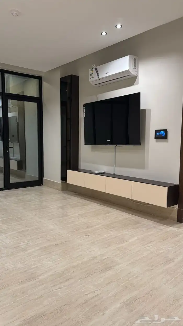 شقة بتصميم مودرن للايجار حي الشعلة 19