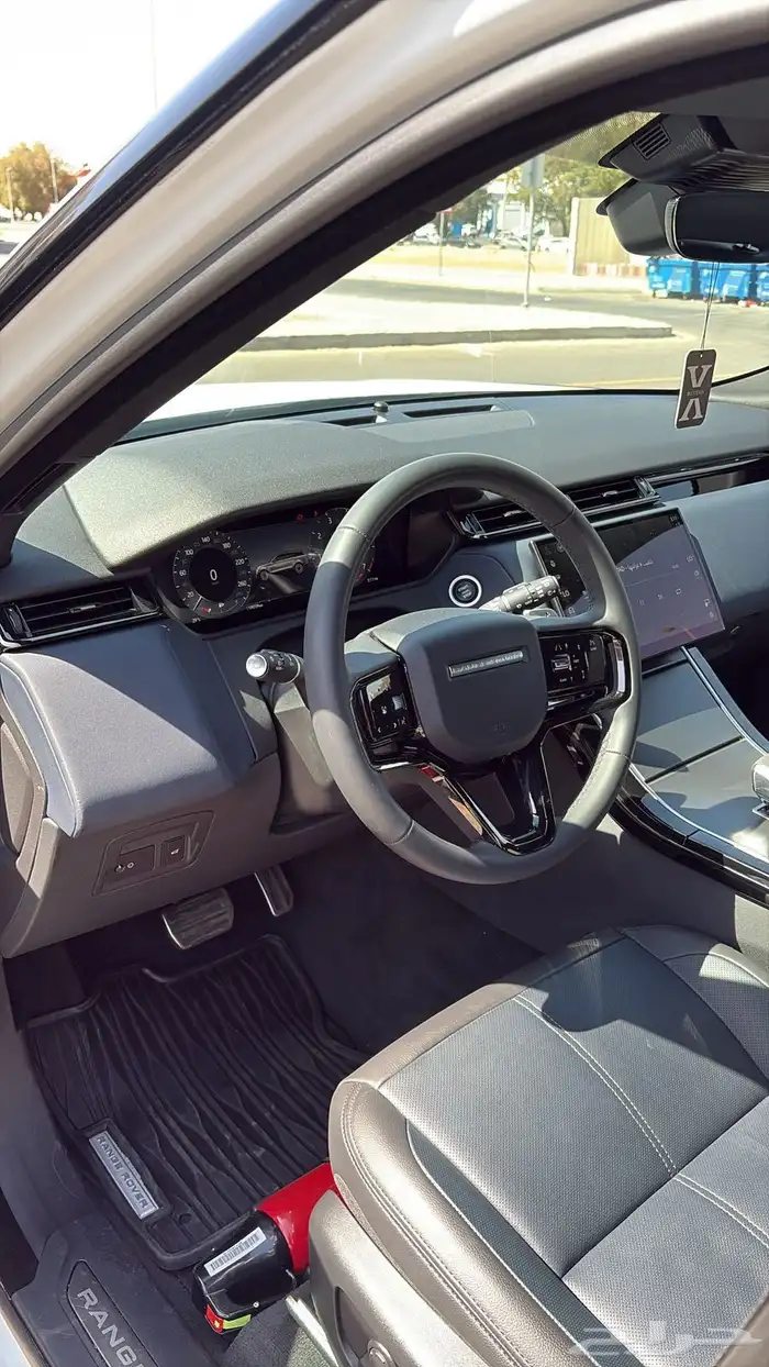 للبيع لاندروفر 2024 7