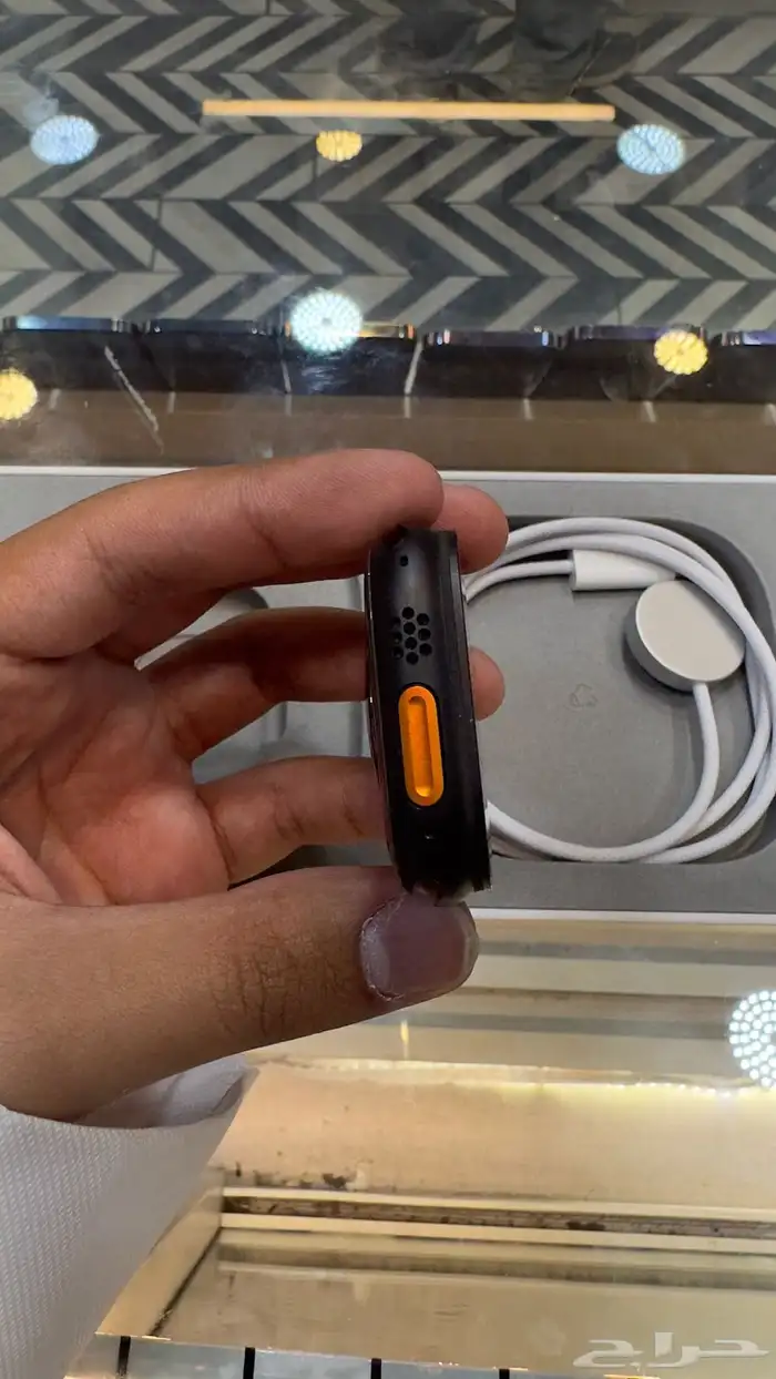 ساعة ابل الترا 3 نظيفة جدا  جدا  استخدام 3 ايام 5