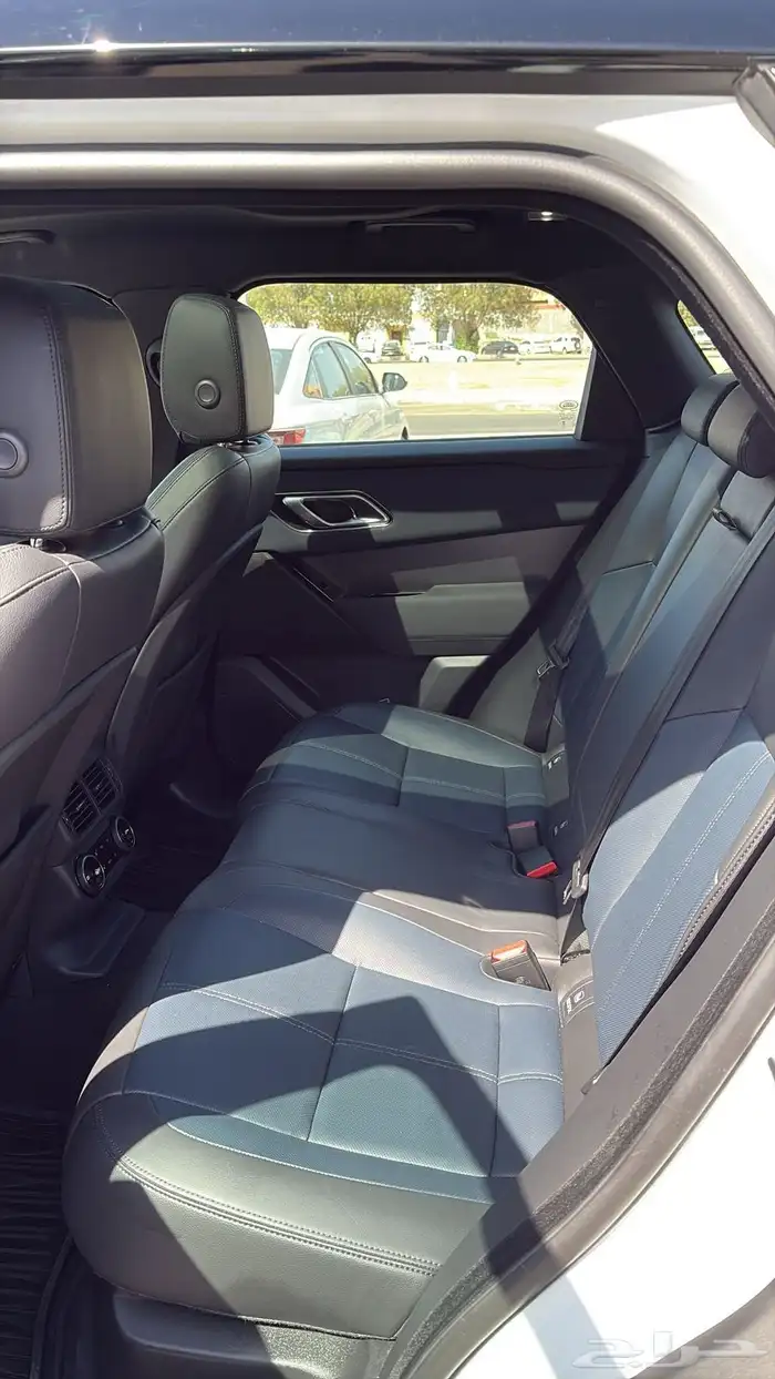 للبيع لاندروفر 2024 8