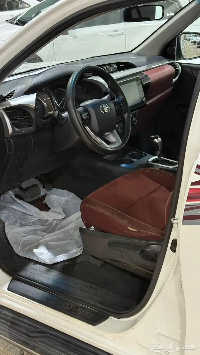 تويوتا هايلوكس 2022 قير اوتماتيك بدون دبل شرط 5