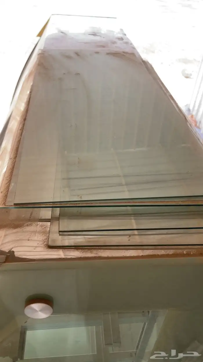 اغرض محل حلويات كامله ومن اجود انواع الخشب والثلاجات 34