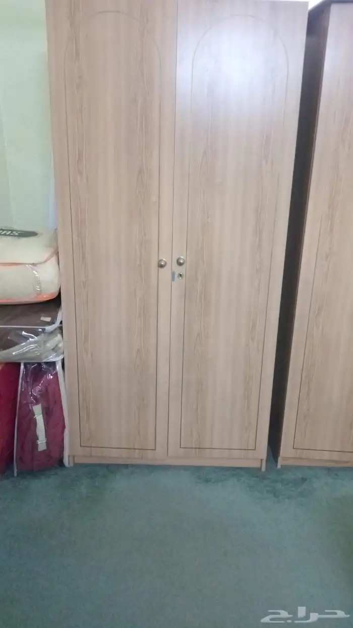 للبيع اثاث 0