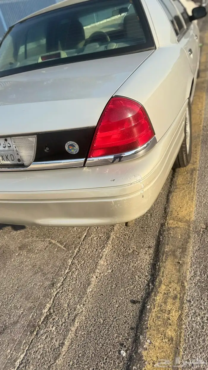 بسم الله توكلنا على الله للبيع فورد فكتوريا 2011 4