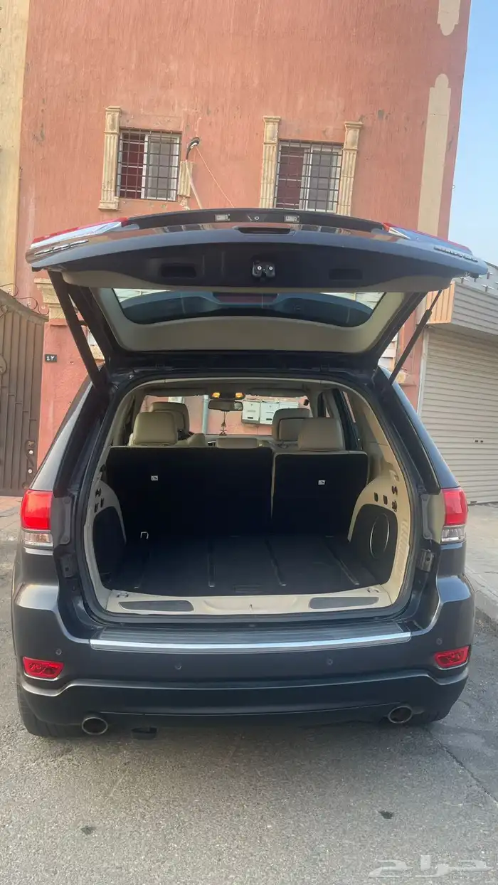 جيب قراند شيروكي ليميتيد 15