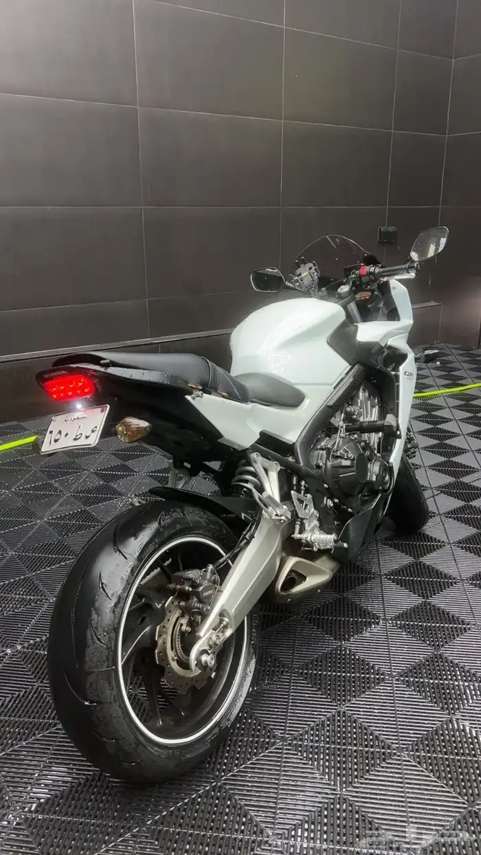 دباب هوندا CBR650cc 5