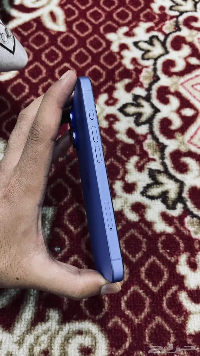 ايفون 16 العادي 4