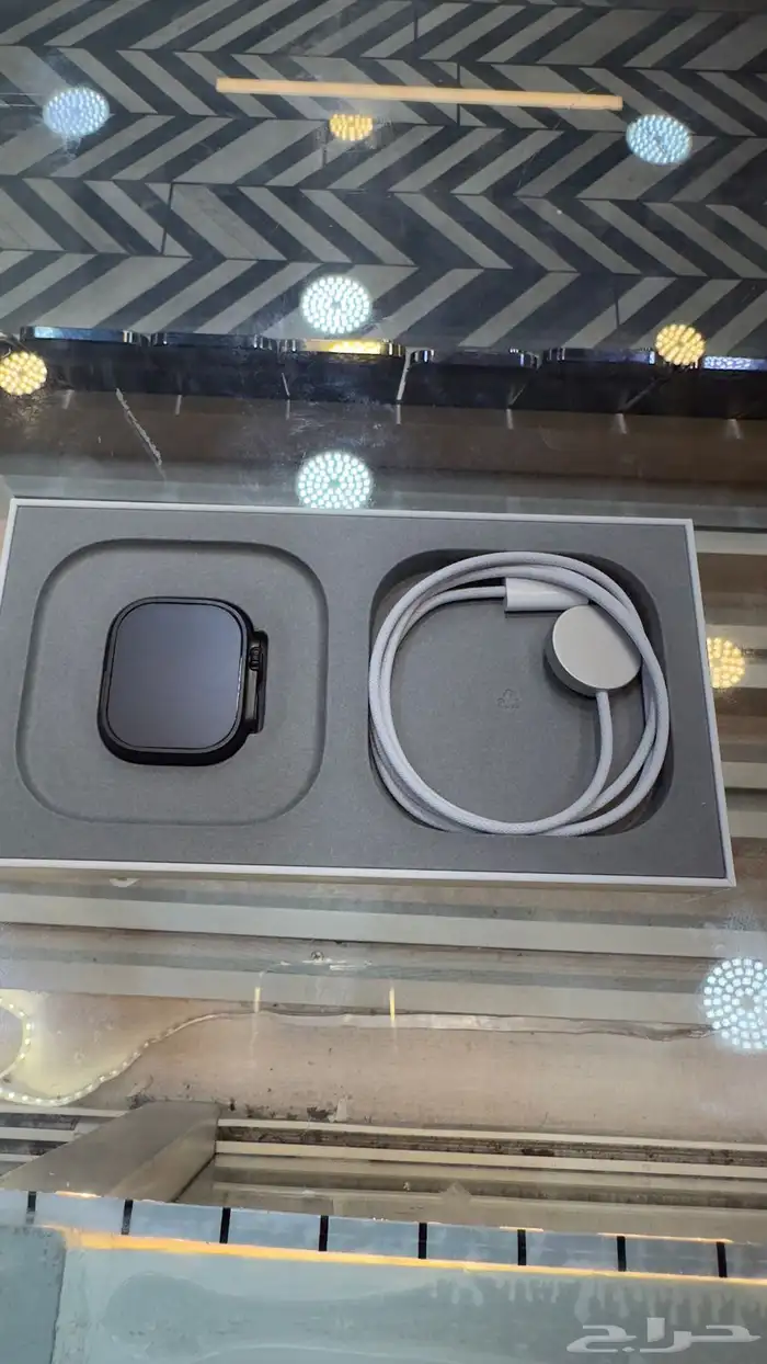 ساعة ابل الترا 3 نظيفة جدا  جدا  استخدام 3 ايام 3