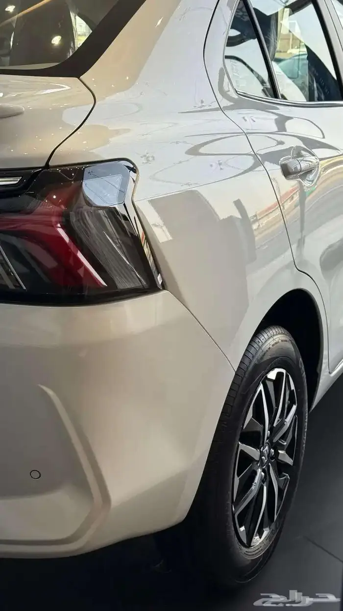 سوزوزكي ديزاير جميع الفئات 7