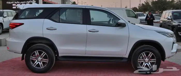 تويوتا فورتشنر GX2 بدون دبل بنزين 2025 سعودي 4