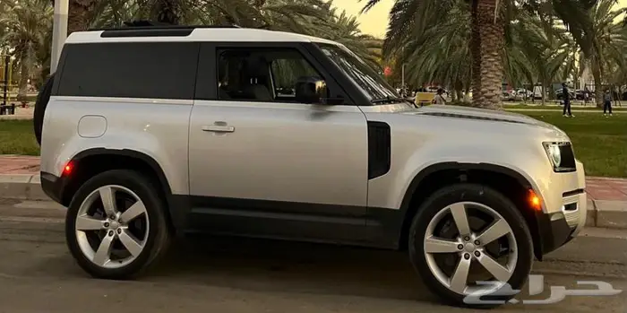 ديفيندر 90 2021 HSE فيرست اديشن سقف هارد توب سعر منافس 235 2