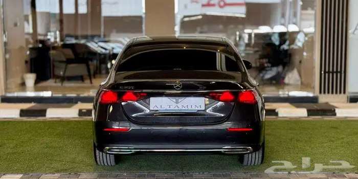 مرسيدس بنز E200 Avant Guard 2025 - كاش او تمويل 13