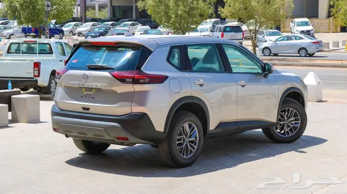 نيسان اكس تريل - 2024 - 5 راكب - عرض كاش واقساط 6