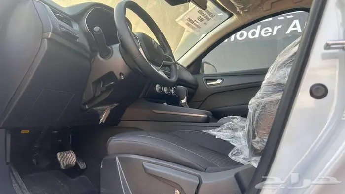 رينو اركانا E 2025 لدى شركة عبدالمجيد الخضر 11