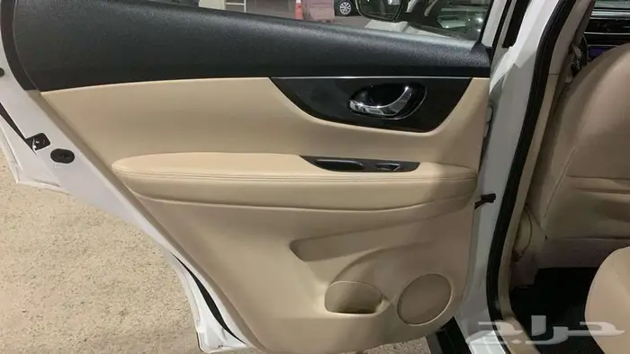 نيسان اكس تريل 19