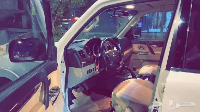 للبيع باجيرو 2014 معدل بالكالمل 2016 الماكينة الكبيرة 3.8 12