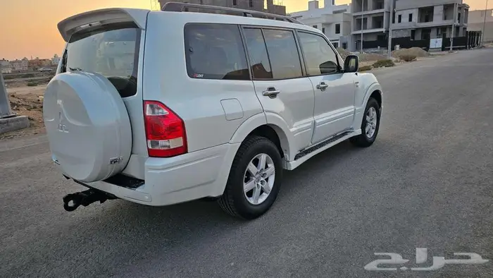 باجيرو 2005 فل كامل مخزن 6