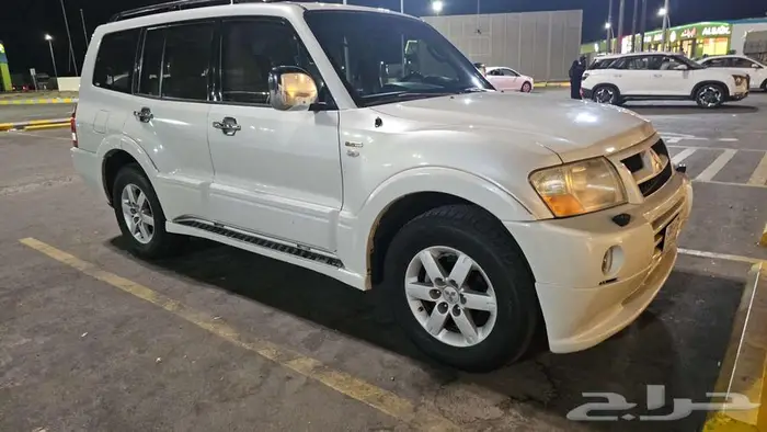 باجيرو 2005 فل كامل مخزن 10