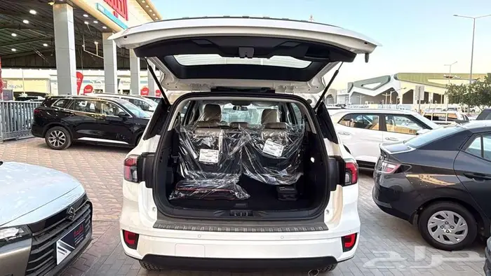 فورد ايفرست XLS موديل 2025 5