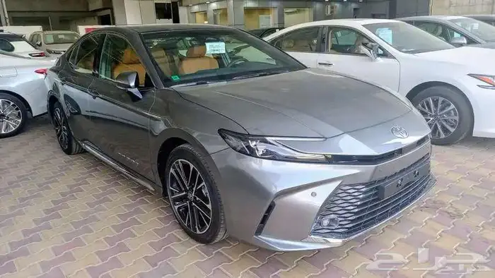 تويوتا كامري جراندي الساير 2025 0