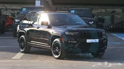 جيب جراند شيروكي لاريدو 2024 خليجي اصفار مع ضمان الوكيل index