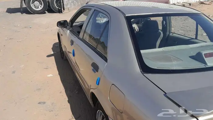 مازدا 2004طراز 323 5