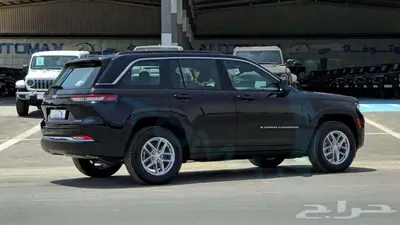 جيب جراند شيروكي لاريدو 2024 خليجي اصفار مع ضمان الوكيل index