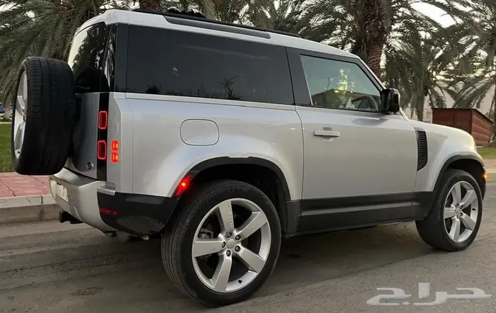 ديفيندر 90 2021 HSE فيرست اديشن سقف هارد توب سعر منافس 235 3