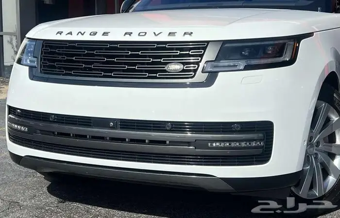 2023 Land Rover Range Rover SE 4