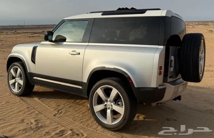 ديفيندر 90 2021 HSE فيرست اديشن سقف هارد توب سعر منافس 235 5